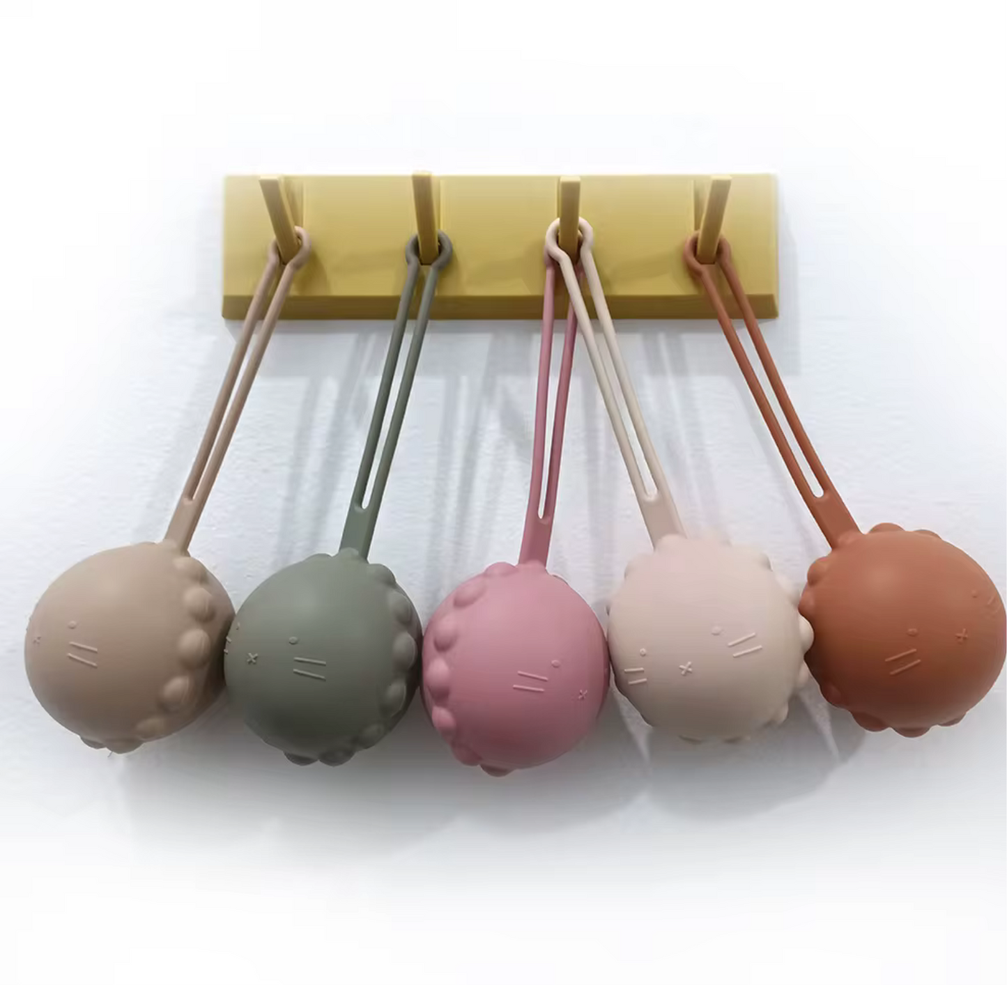 ECO FRIENDLY SILICONE PACIFIER HOLDER