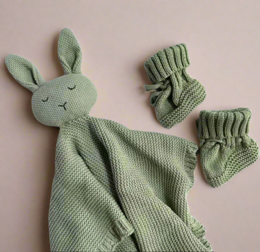 ORGANIC COTTON BABY KNITTED BUNNY BLANKET & BOOTS SET