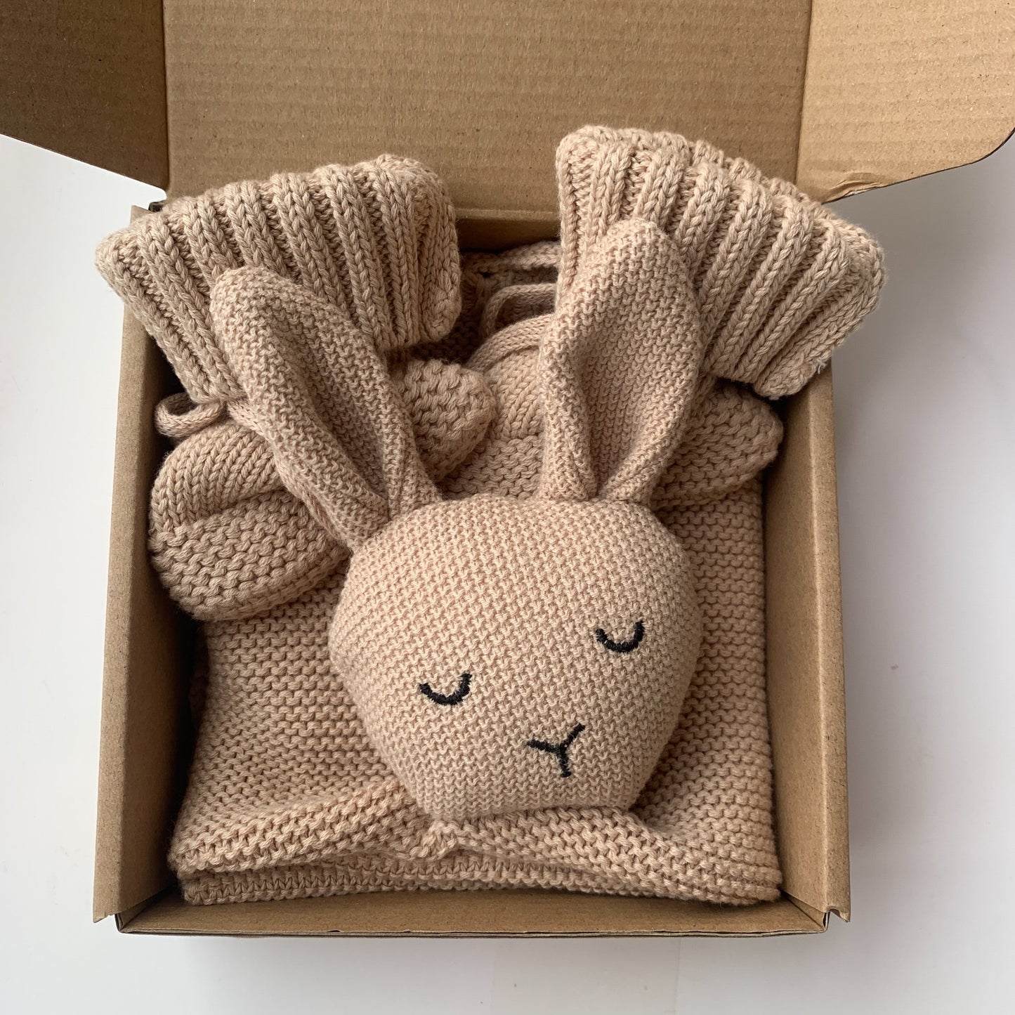 "THE CUDDLE BOX" - BABY'S FIRST CUDDLE BUDDY